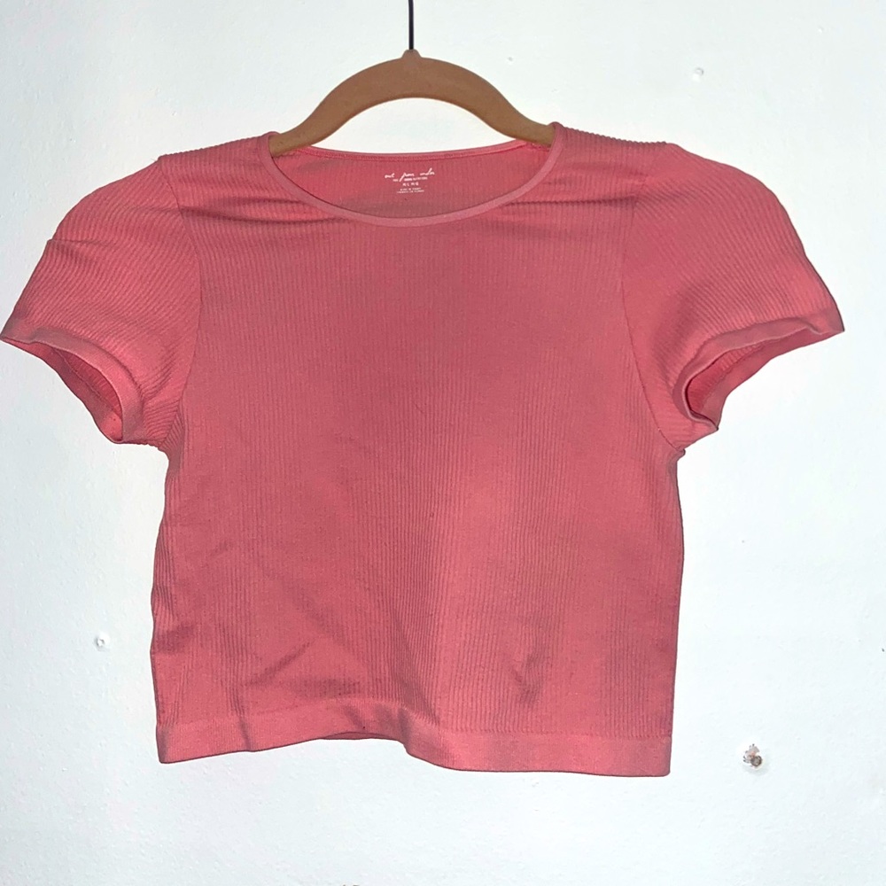Urban outfitters seamless t-shirt